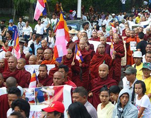 ygn-protest-sangha305 ygn-protest-sangha305