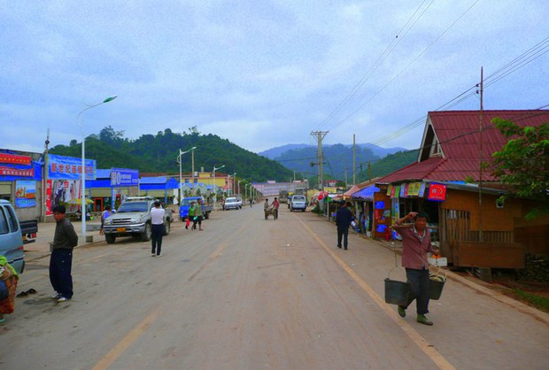 F-Chinese-Laos
