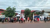 ວິກິຕການ ເສຖກິຈ ໃນລາວ ເຮັດໃຫ້ປະຊາຊົນ ຫາທາງອອກເອງ