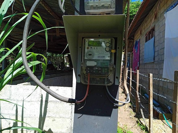 ຄົນລາວ ເສັຍຄ່າໄຟຟ້າແພງ ຂະນະທີ່ມີແຫຼ່ງຜະລິດໄຟຟ້າເກືອບ 100 ແຫ່ງໃນລາວ