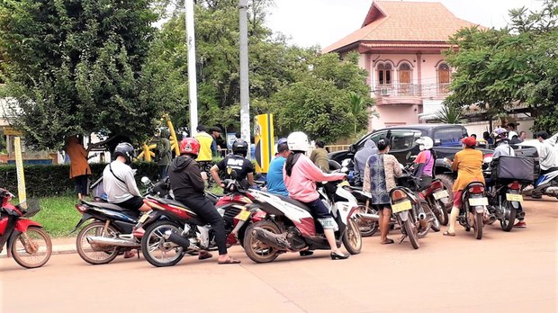 ລາຄານໍ້າມັນ ທຸກຊນິດ ໃນລາວ ປັບຂຶ້ນອີກແລ້ວ