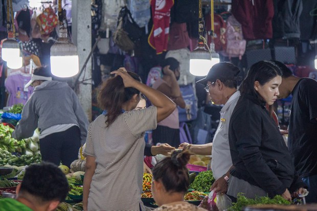ຣັຖບານ ອອກຄຳສັ່ງ ຄຸ້ມຄອງ ເງິນຕຣາ ຕ່າງປະເທດ ຣັຖບານ ອອກຄຳສັ່ງ ຄຸ້ມຄອງ ເງິນຕຣາ ຕ່າງປະເທດ