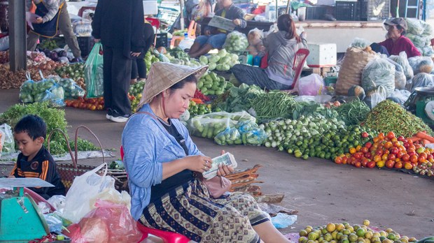 ລັດຖະບານ ເລັ່ງແກ້ໄຂຄວາມບໍ່ເຊື່ອໝັ້ນ ຕໍ່ເງິນກີບທີ່ຍັງຜັນຜວນ