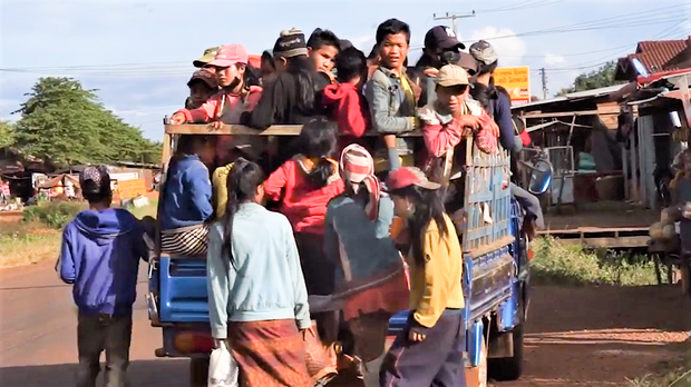 ທາງການລາວ ມີແຜນຈະຜັກດັນໃຫ້ຄົນວ່າງງານ ເຂົ້າສູ່ລະບົບ ທາງການລາວ ມີແຜນຈະຜັກດັນໃຫ້ຄົນວ່າງງານ ເຂົ້າສູ່ລະບົບ