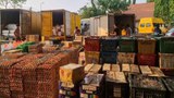 ເງິນກີບກໍາລັງໄຮ້ຄ່າ ແມ່ຄ້າ ເຂົ້າຕາຈົນ