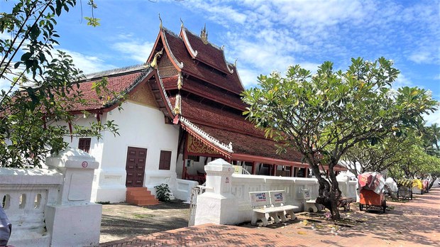 ຫຼວງພຣະບາງ ເກັບເງິນງົບປະມານ ກຸ້ມຕົນເອງໄດ້ ແຕ່ປະຊາຊົນ ຍັງຂາດເຂີນ ຫຼວງພຣະບາງ ເກັບເງິນງົບປະມານ ກຸ້ມຕົນເອງໄດ້ ແຕ່ປະຊາຊົນ ຍັງຂາດເຂີນ