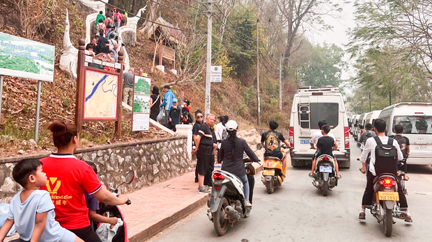 ປະຊາຊົນລາວ ກຳລັງຖືກຍາດອາຊີບ ຈາກຄົນຈີນ ຫຼາຍຂຶ້ນ ປະຊາຊົນລາວ ກຳລັງຖືກຍາດອາຊີບ ຈາກຄົນຈີນ ຫຼາຍຂຶ້ນ