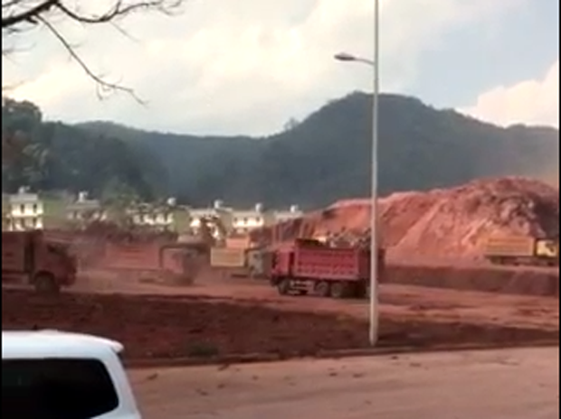 F-Laos-china