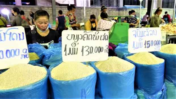 ເຂົ້າສານ ໃນທ້ອງຕລາດ ຍັງມີລາຄາສູງຂຶ້ນ ເຂົ້າສານ ໃນທ້ອງຕລາດ ຍັງມີລາຄາສູງຂຶ້ນ