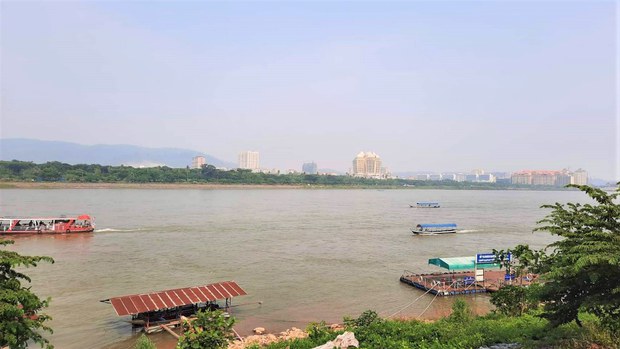 ເຕືອນພົລເມືອງໄທຍ ລະວັງຖືກຫຼອກ ໄປເຮັດວຽກ ຢູ່ສາມຫຼ່ຽມຄຳ ເຕືອນພົລເມືອງໄທຍ ລະວັງຖືກຫຼອກ ໄປເຮັດວຽກ ຢູ່ສາມຫຼ່ຽມຄຳ