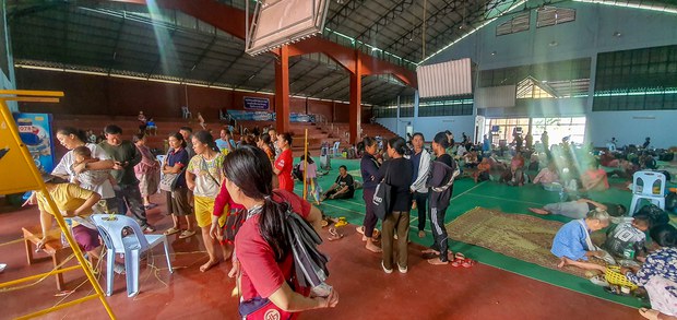 ເຈົ້າໜ້າທີ່ທາງການທີ່ກ່ຽວຂ້ອງ ເລັ່ງຊ່ອຍເຫຼືອຜູ້ປະສົບໄພນໍ້າຖ້ວມ ຢູ່ແຂວງຫຼວງນໍ້າທາ ເຈົ້າໜ້າທີ່ທາງການທີ່ກ່ຽວຂ້ອງ ເລັ່ງຊ່ອຍເຫຼືອຜູ້ປະສົບໄພນໍ້າຖ້ວມ ຢູ່ແຂວງຫຼວງນໍ້າທາ