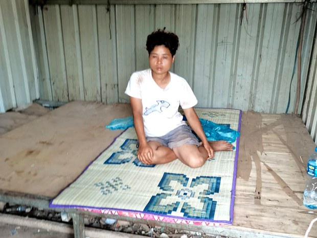 ຄົນງານຈາກສວຍກ້ວຍຈີນ ປ່ວຍທາງຈິດ ຄົນງານຈາກສວຍກ້ວຍຈີນ ປ່ວຍທາງຈິດ