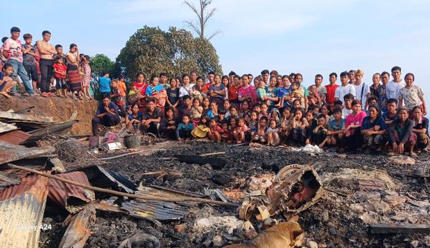 ໄຟໄໝ້ເຮືອນຊົນເຜົ່າກຶມມຸ 11 ຄອບຄົວ ໄດ້ຮັບຜົນເສຍຫາຍ ໄຟໄໝ້ເຮືອນຊົນເຜົ່າກຶມມຸ 11 ຄອບຄົວ ໄດ້ຮັບຜົນເສຍຫາຍ