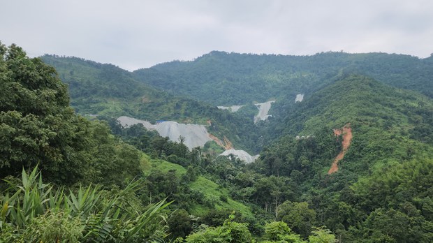 ປ່າໄມ້ໃນລາວ ຖືກຕັດທຳລາຍ ຍ້ອນໂຄງການພັທນາ ຕ່າງໆ