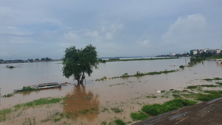 Mekong 230809 (10).jpg Mekong 230809 (10).jpg
