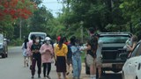 ພາກເອກຊົນຊ່ອຍເຫຼືອ ຜູ້ລໍາບາກ ແຈກອາຫານ