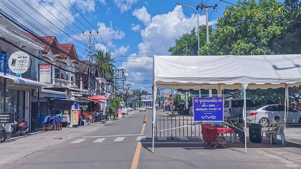 ຜູ້ຕິດເຊື້ອ ໂຄວິດ-19 ບໍ່​ຢາກປິ່ນປົວ ຢູ່ເຮືອນ