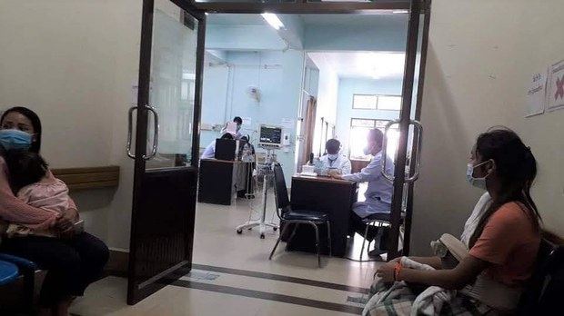ກອງທຶນ ປະກັນສຸຂພາບ ແຫ່ງຊາຕ ໂອນເງິນໃຫ້ໂຮງໝໍ 3 ແຂວງ ທີ່ຕິດໜີ້ຄ່າຢາແລ້ວ