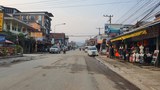 ຊາວບ້ານຢູ່ໃກ້ກັບໂຮງງານ ຊີມັງ 3 ໃນເມືອງວັງວຽງ ໄດ້ຮັບຄວາມເດືອດ ຈາກຣົຖບັນທຸກ