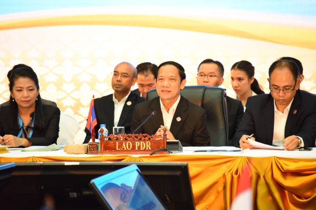 F-asean official prepare asean summit F-asean official prepare asean summit