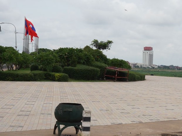 f-laos