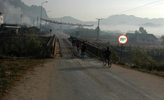 f-Laos