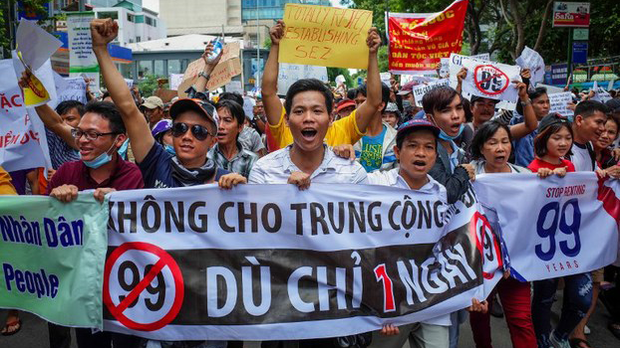 F-Vietnam-protest F-Vietnam-protest
