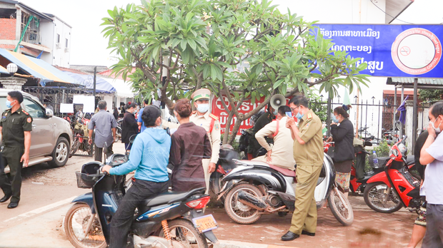 ຜົລປໂຍດປະຊາຊົນ ກັບໂທຣະສັບສາຍດ່ວນ ຂອງກະຊວງພາຍໃນ