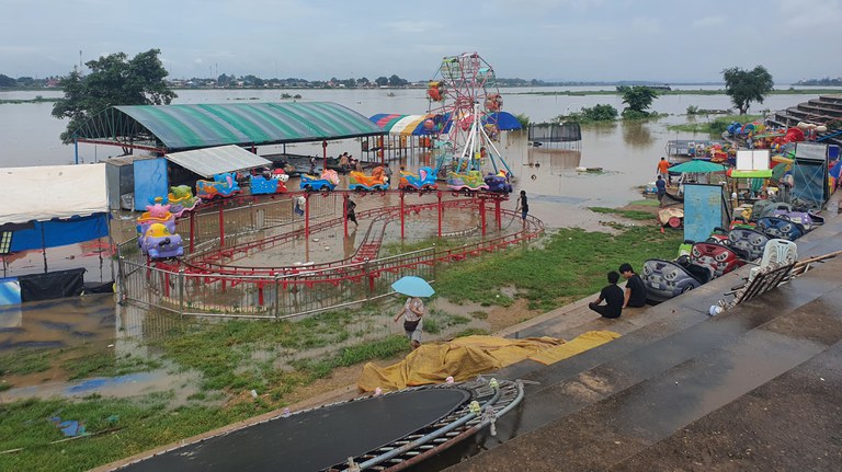 Mekong 230809 (15).jpg Mekong 230809 (15).jpg