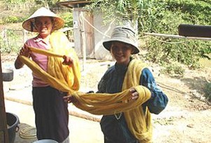 F-Lao-women