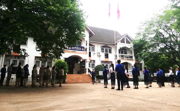 ຈຳນວນ ນັກສຶກສາ ຂອງມະຫາວິທະຍາໄລ ແຫ່ງຊາດລາວ ຫຼຸດລົງ ຈຳນວນ ນັກສຶກສາ ຂອງມະຫາວິທະຍາໄລ ແຫ່ງຊາດລາວ ຫຼຸດລົງ