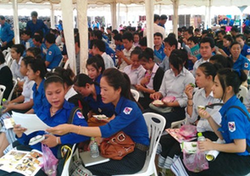 ຊາຍໜຸ່ມ ຍິງສາວລາວ ທີ່ມີແນວຄິດ ກ້າວໜ້າ ທຽມທັນ ກັບທຸກ ປະເທດ ໃນທົ່ວໂລກ