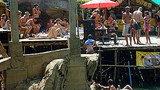 F-Vangvieng-tourist