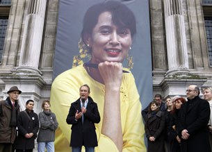 F-suukyi F-suukyi