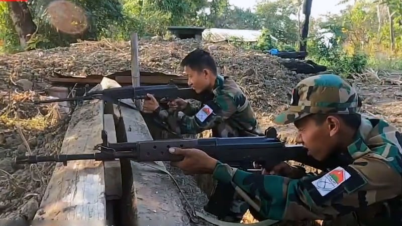 စစ်ကိုင်းတိုင်း၊ ကလေးခရိုင် အမှတ် (၇) တပ်ရင်းမှ တပ်ဖွဲ့ဝင်အချို့အား ၂၀၂၃ ခုနှစ်၊ ဖေဖော်ဝါရီလအတွင်းက တွေ့ရစဉ်။ (Photo: People's Defense Force Kalay-Battalion 7 video)