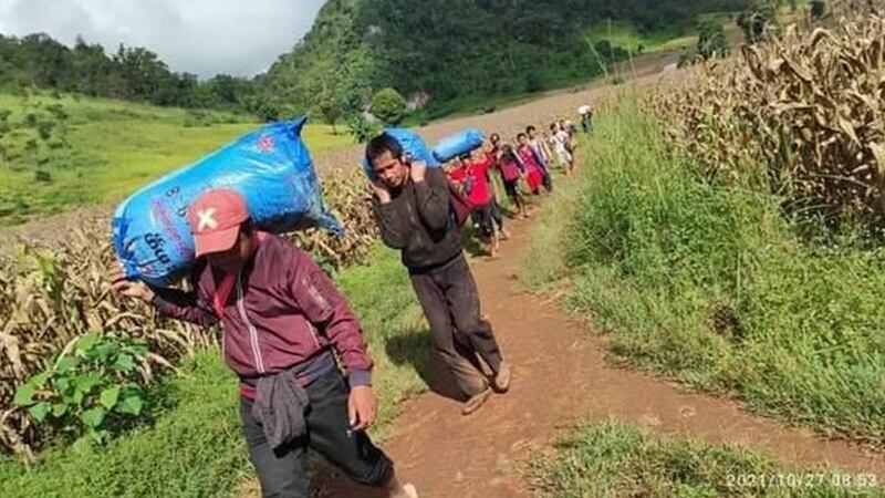 pekon-refugees.jpg