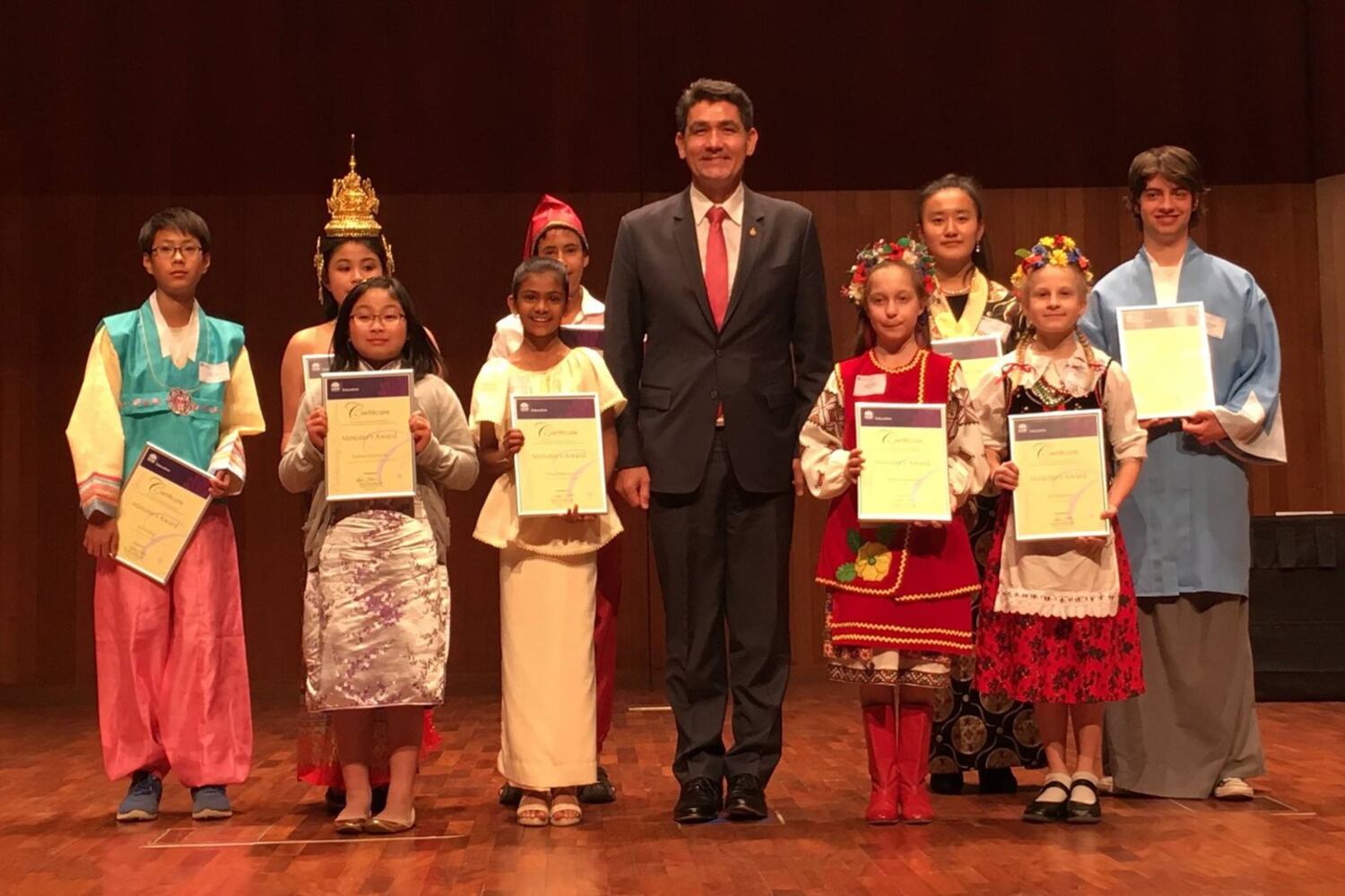 ཚེ་རིང་སྐལ་ལྡན་ལ་བོད་ཀྱི་སྐད་ཡིག་སློབ་གཉེར་རྩེར་སོན་གྱི་བྱ་དགའ་ཐོབ་སྐབས། ༢༠༡༧།༩།༢༥