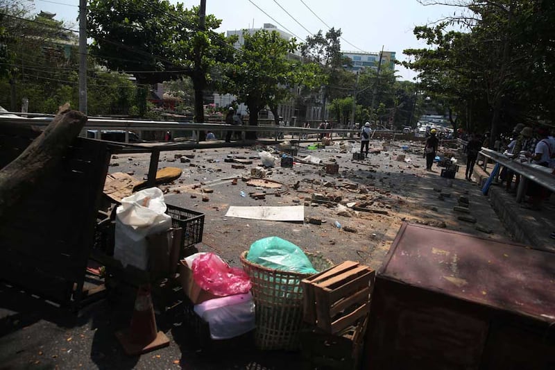 /english/multimedia/police-shooting-at-protesters-gallery-02282021224916.html/008.jpg