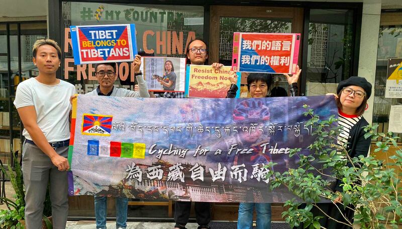 Cycling for a Free Tibet taiwan (1).jpg