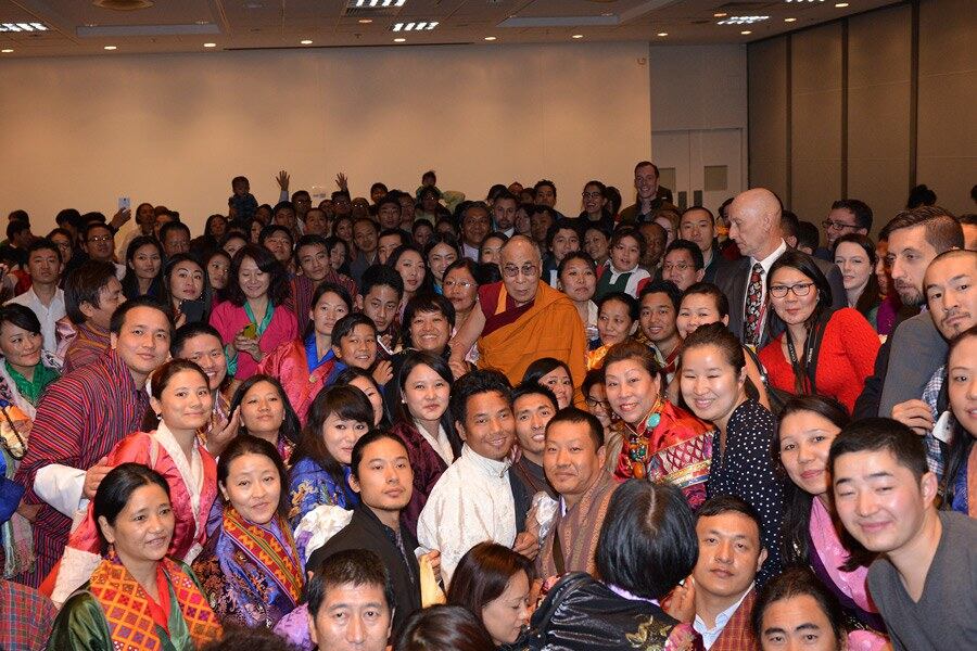 ༧གོང་ས་མཆོག་གིས་ཨའོསི་ཊརེ་ལི་ཡའི་ནང་མཛད་འཕྲིན་སྤེལ་སྐབས། ༢༠༡༥།༦།༡༡