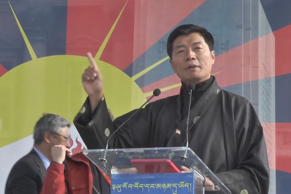 སྲིད་སྐྱོང་མཆོག་ཡོ་རོབ་ཀྱི་བོད་མི་འདུ་འཛོམས་སྐབས། ༢༠༡༥།༣།༡༤