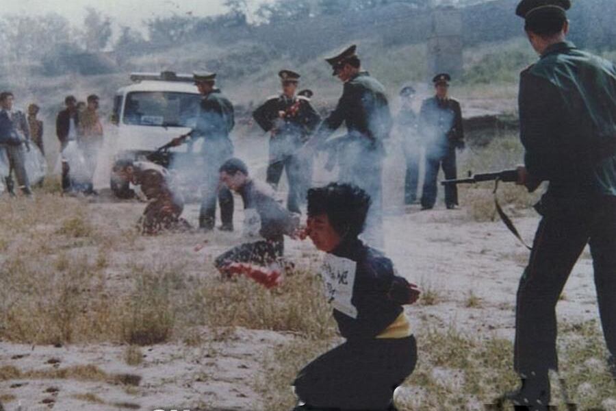རྒྱ་ནག་གཞུང་གིས་སྲོག་ཁྲིམས་གཅོད་བཞིན་པའི་རྣམ་པ་ཞིག