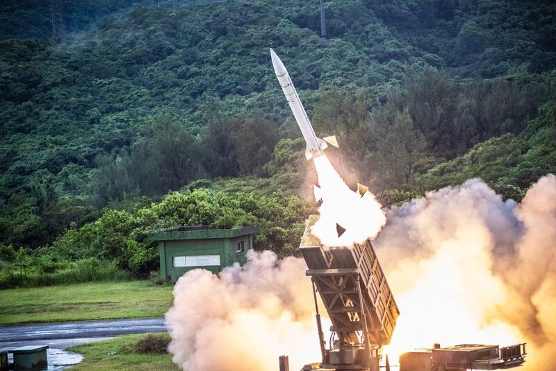 空军防空部射击天弓一型防空飞弹。(国防部提供)