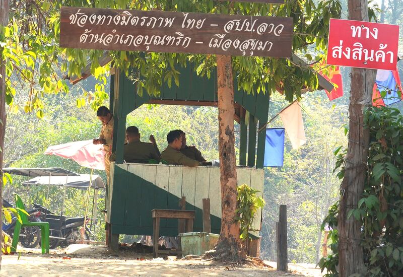 050.JPG