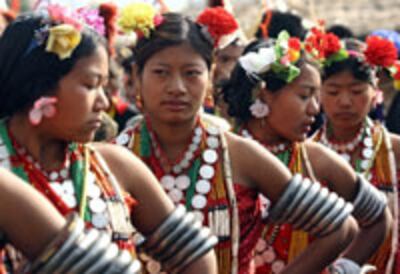 naga_girls_200px.jpg