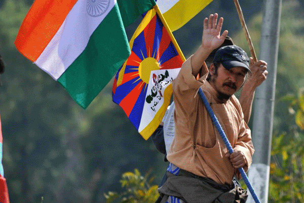 ལས་འགུལ་བ་གླིང་ཚ་ཚེ་བརྟན་རྡོ་རྗེ་ལགས།