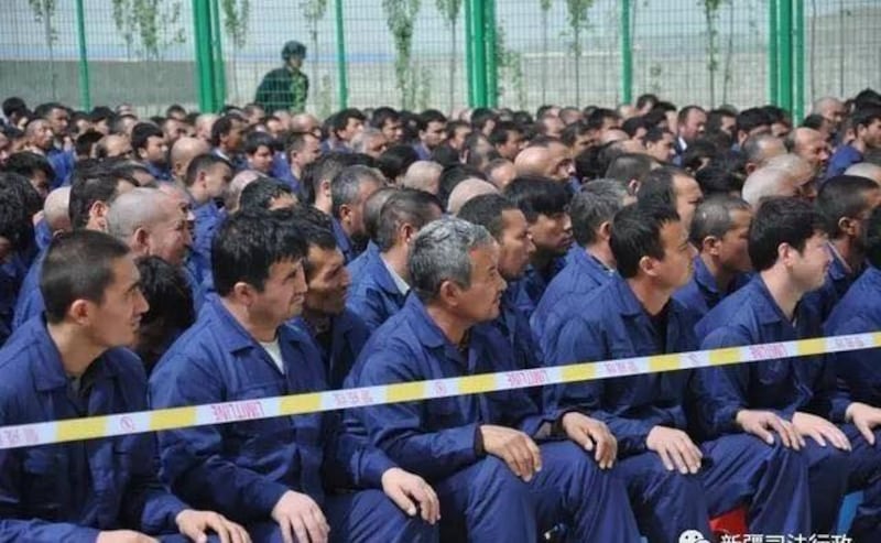 中国新疆的一处“再教育营” (新疆司法行政微博)