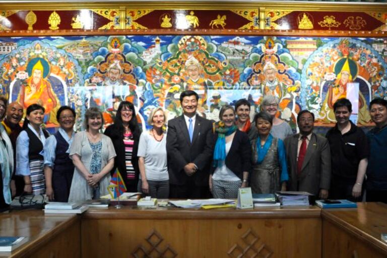སྲིད་སྐྱོང་མཆོག་དང་སུད་སིའི་གྲོས་ཚོགས་ཀྱི་སྐུ་ཚབ་ཚོགས་པ་མཉམ། ༢༠༡༧།༢།༢༨