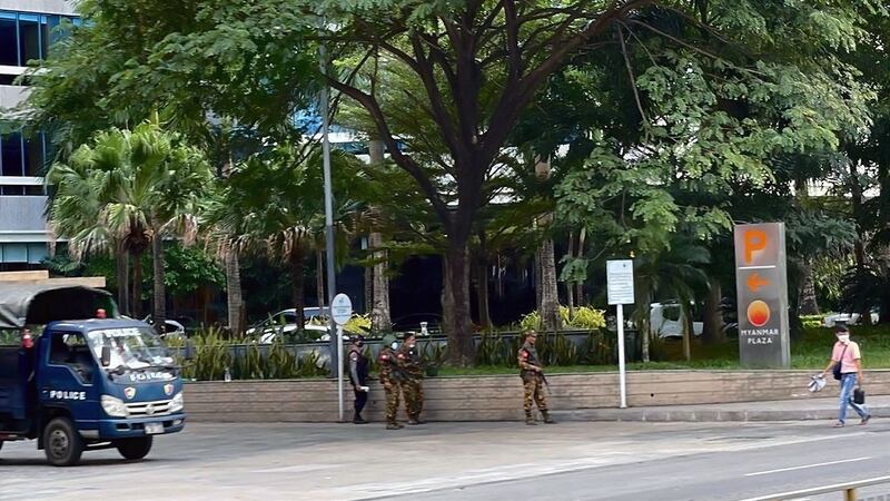 soldiers-myanmar-plaza.jpg