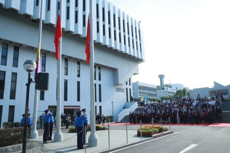 香港中文大学的开学升旗仪式(中文大学传讯及公共关系处)